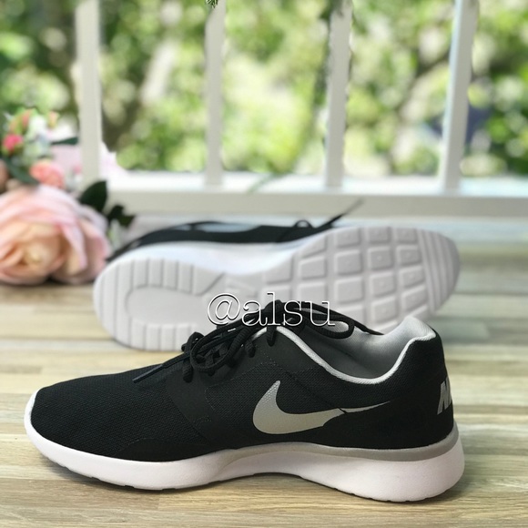 NWT Nike Kaishi NS Black/Metallic Silver WMNS - Picture 3 of 8